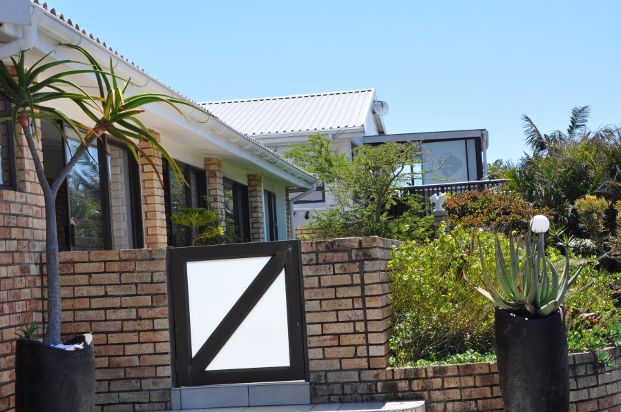 4 Bedroom Property for Sale in Cintsa West Eastern Cape